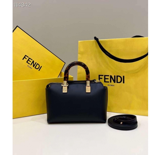 TÚI XÁCH FENDI F200 NO.25